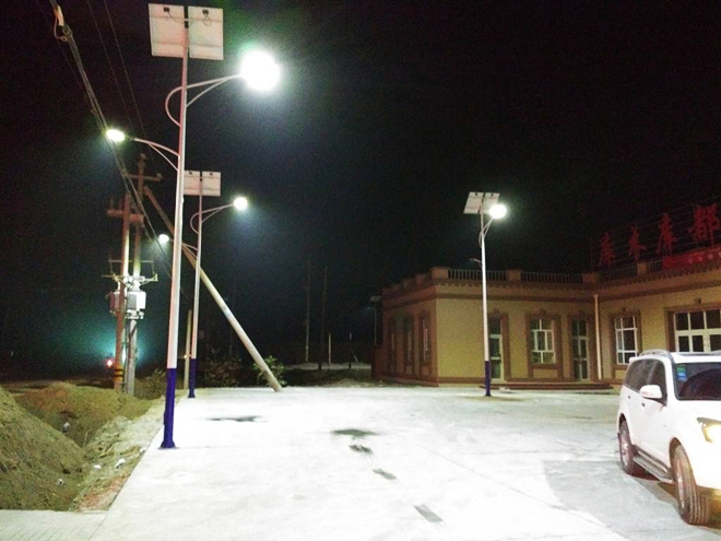 新疆库车市某村村委会光伏照明